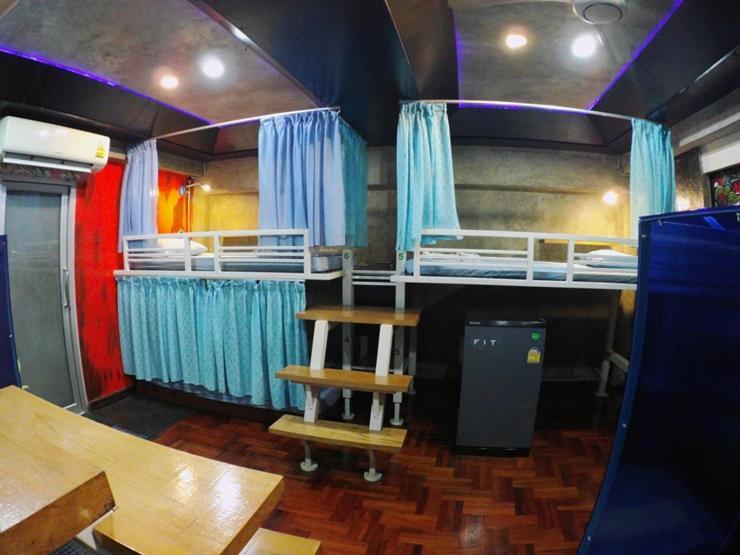 Ostello Ddm House Bangkok Esterno foto